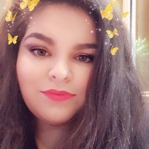 Meet your Posher, Yolanda